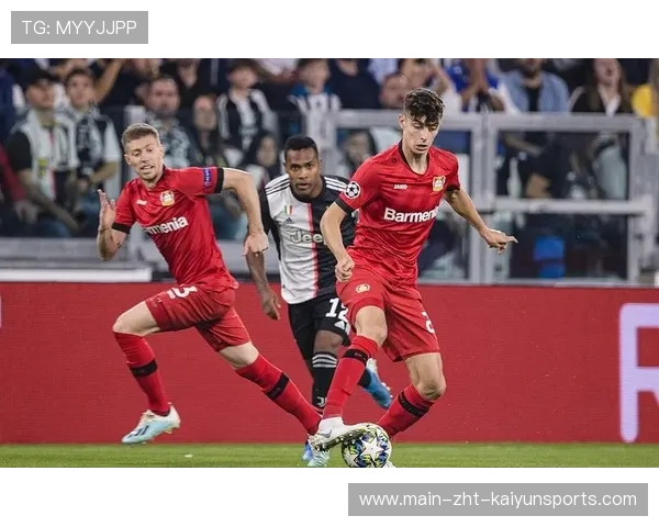 法兰克福战术新篇章：微调阵容引领客场胜利