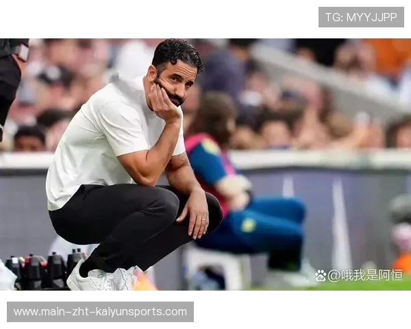 曼联右路藏软肋,阿莫林承认被对手利用,曼联右路球员 曼联右路藏软肋,阿莫林承认被对手利用,曼联右路球员